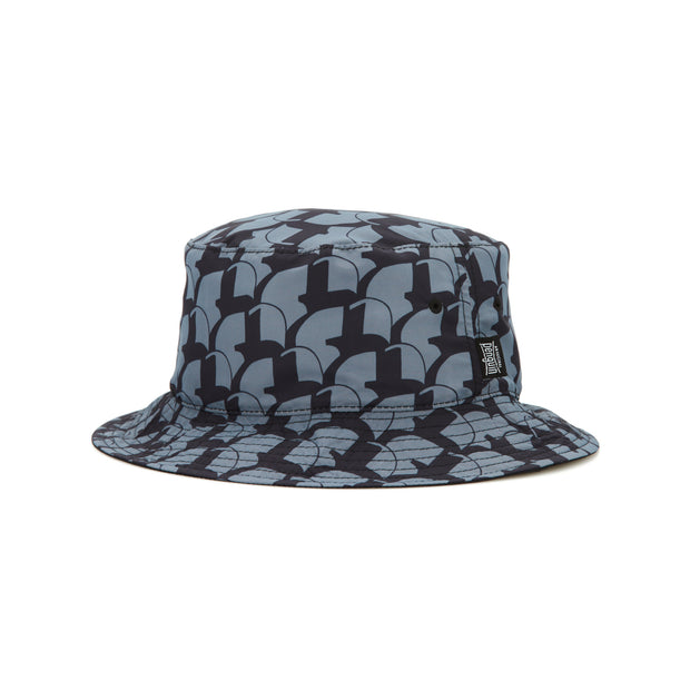 Reversible Penguin Print Bucket Hat In Caviar